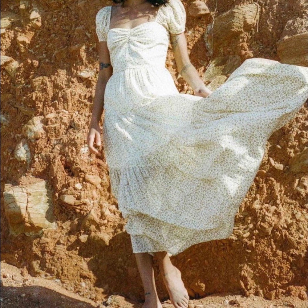 Billabong Maxi Floral Dress with Sweetheart Neckline